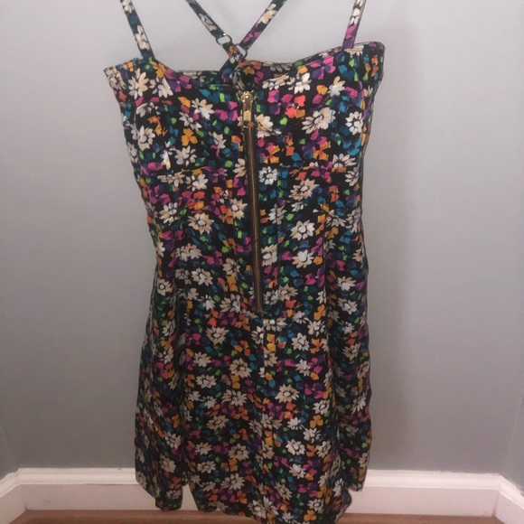 Boutique Dress - Picture 3 of 3